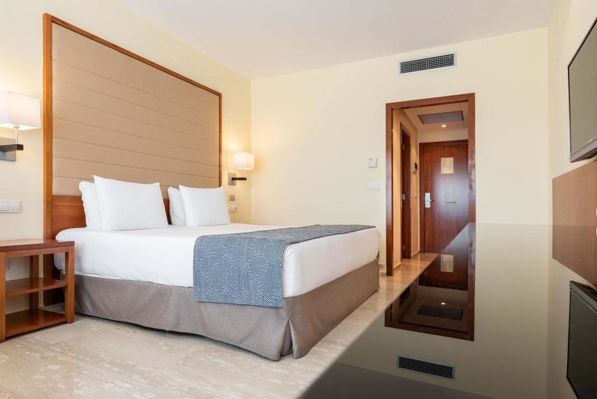 Quarto Duplo